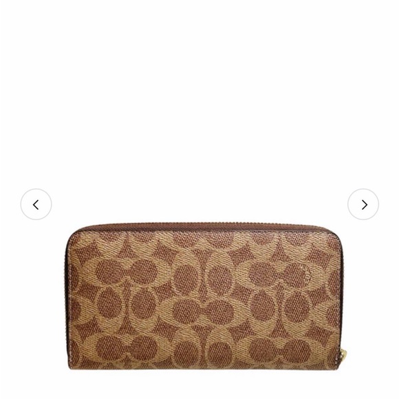 Coach Long Zip Around Wallet
In Signature Canvas - Picture 7 of 15